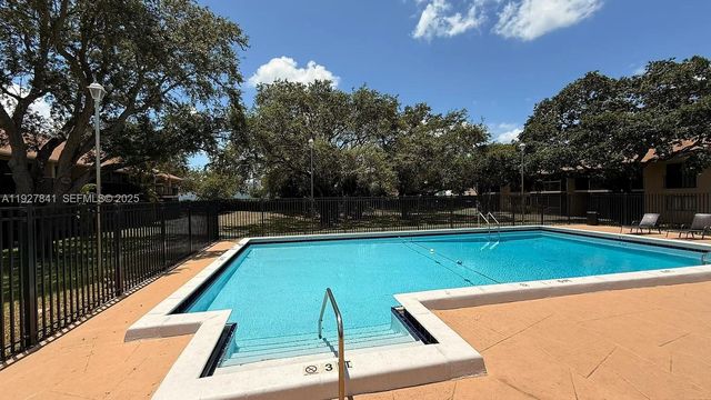 5845 Washington Street 65, Hollywood, FL 33023