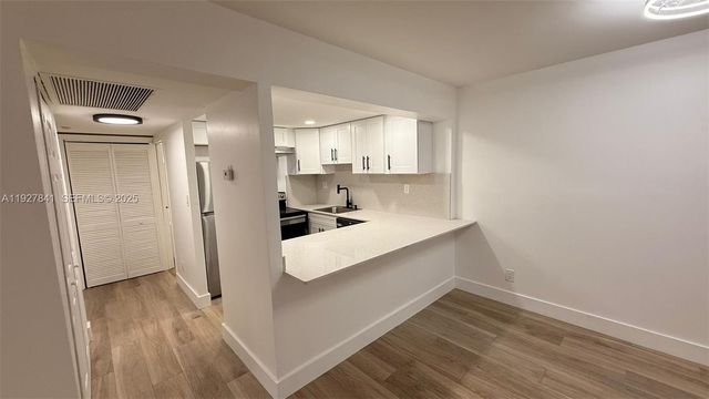 5845 Washington Street 65, Hollywood, FL 33023