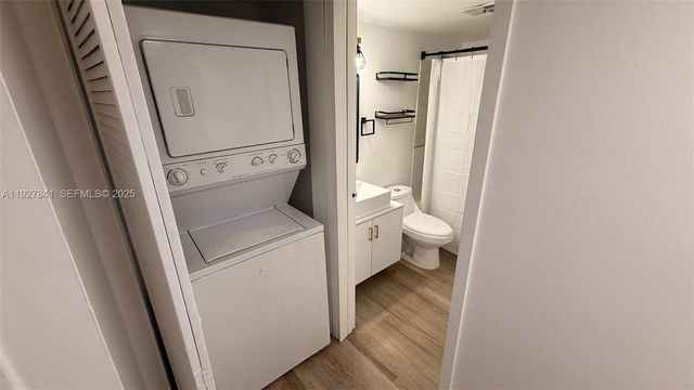 5845 Washington Street 65, Hollywood, FL 33023
