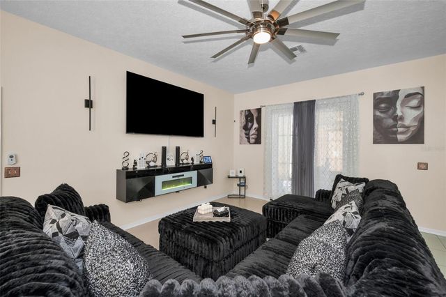 7951 ROUNDELAY DRIVE, New Port Richey, FL 34654