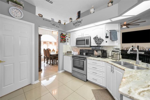 7951 ROUNDELAY DRIVE, New Port Richey, FL 34654