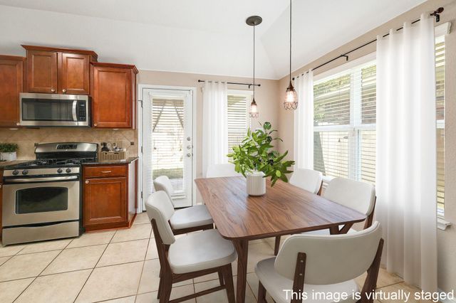 221 Mystic HOLW, Buda, TX 78610