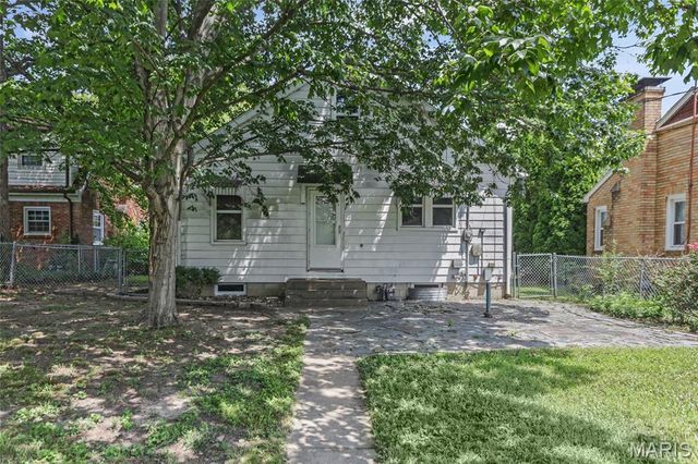 1416 Lindenthal Avenue, Highland, IL 62249