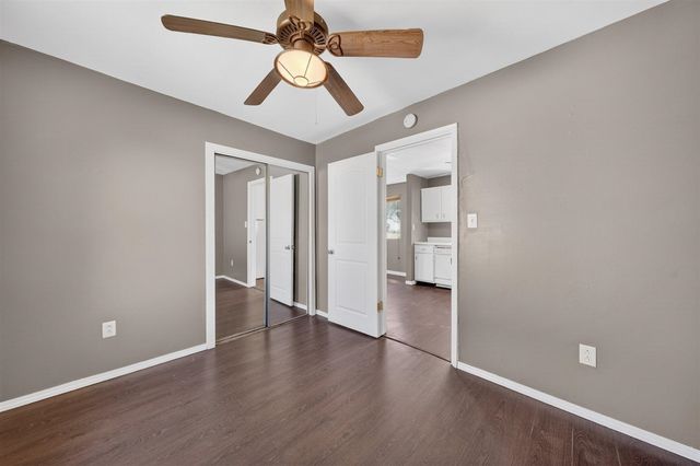 22439 Curie Avenue, Warren, MI 48091