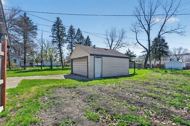 22439 Curie Avenue, Warren, MI 48091