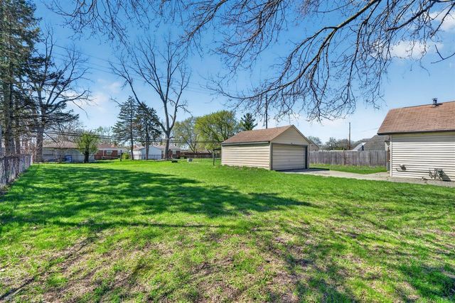 22439 Curie Avenue, Warren, MI 48091