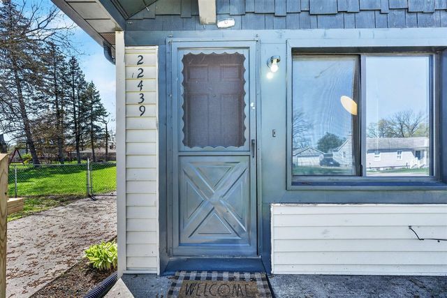 22439 Curie Avenue, Warren, MI 48091