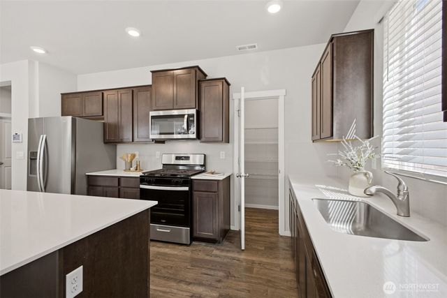 10730 188th Street E, Puyallup, WA 98374