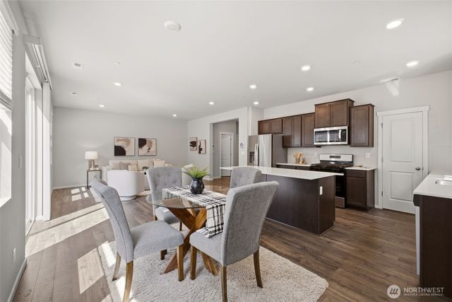 10730 188th Street E, Puyallup, WA 98374