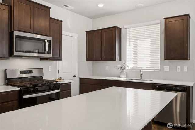 10730 188th Street E, Puyallup, WA 98374