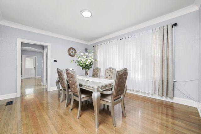 10807 S Wentworth Avenue, Chicago, IL 60628