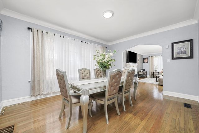 10807 S Wentworth Avenue, Chicago, IL 60628