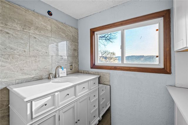 300 Summit Drive, Noel, MO 64854