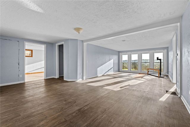 300 Summit Drive, Noel, MO 64854