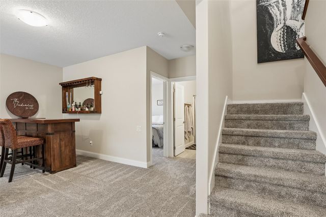 9135 Jamison Drive, West Des Moines, IA 50266