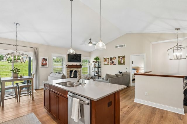 9135 Jamison Drive, West Des Moines, IA 50266