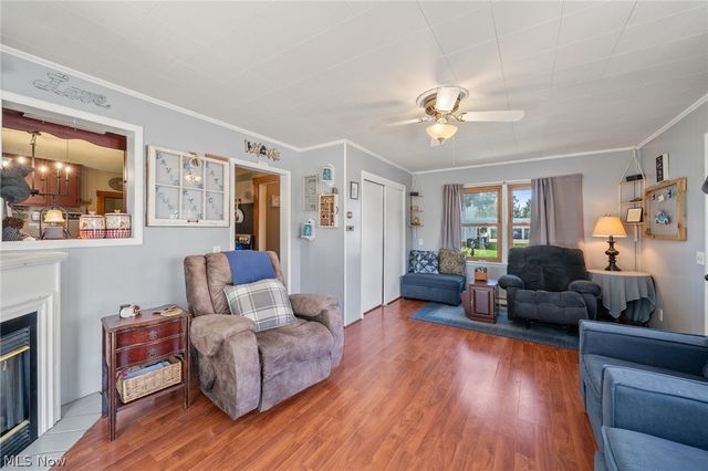 3051 Perrydale Street NW, Uniontown, OH 44685