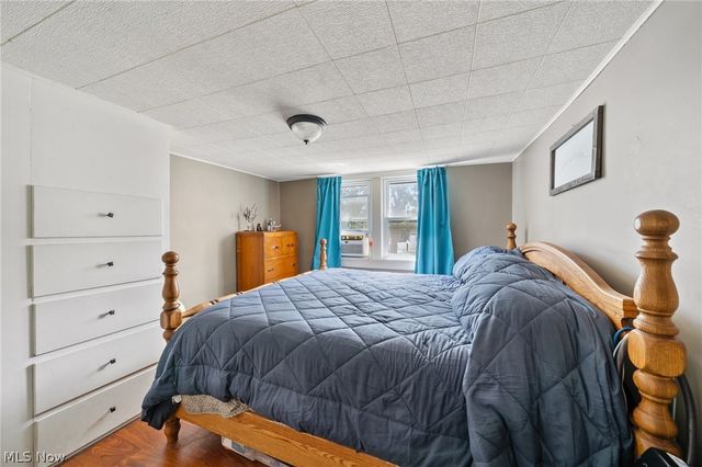 3051 Perrydale Street NW, Uniontown, OH 44685