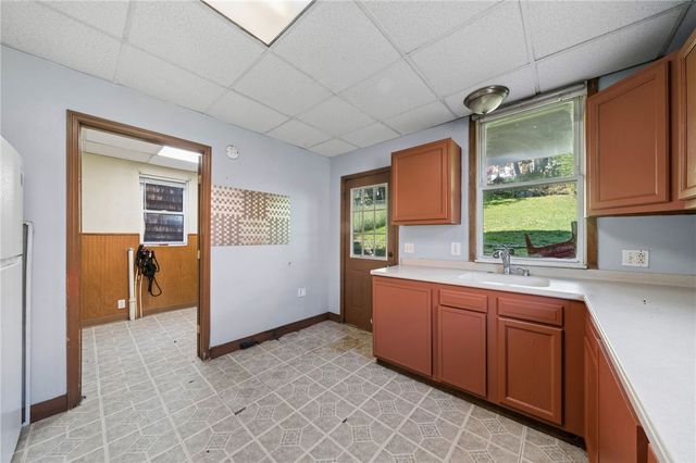 1205 MCKEAN AVE, Charleroi Boro, PA 15022