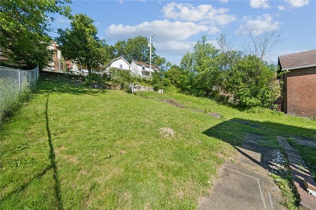 1205 MCKEAN AVE, Charleroi Boro, PA 15022