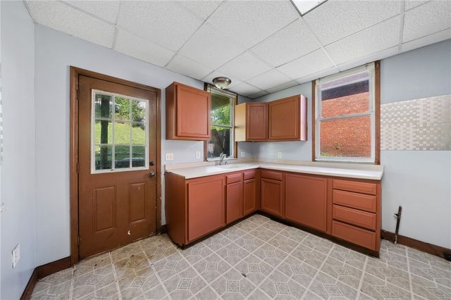 1205 MCKEAN AVE, Charleroi Boro, PA 15022