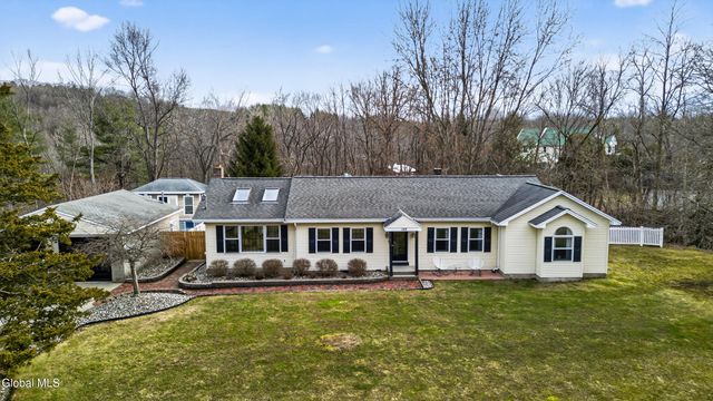 169 Bozenkill Road, Altamont, NY 12009