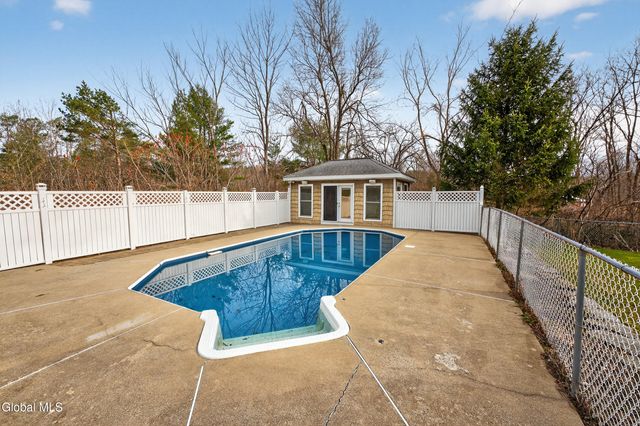 169 Bozenkill Road, Altamont, NY 12009