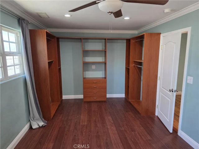7249 Loma Verde Ave., Canoga Park, CA 91303
