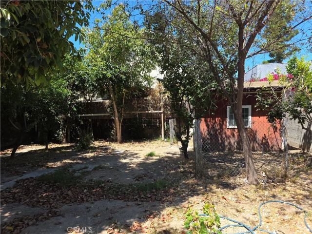7249 Loma Verde Ave., Canoga Park, CA 91303