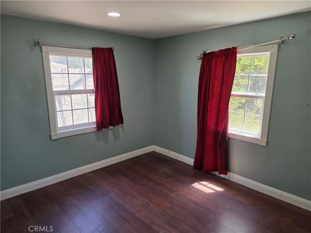 7249 Loma Verde Ave., Canoga Park, CA 91303