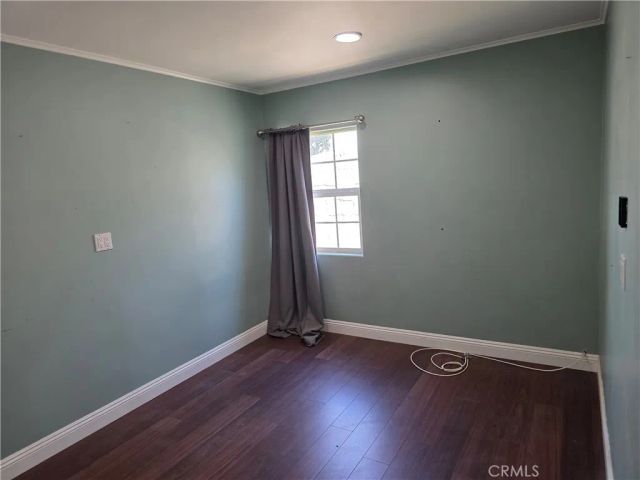 7249 Loma Verde Ave., Canoga Park, CA 91303