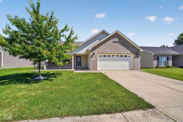 654 Findlay Lane, Greenwood, IN 46143