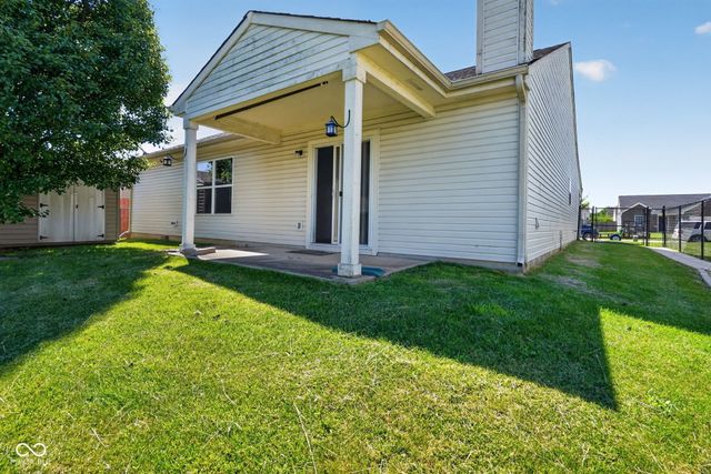 654 Findlay Lane, Greenwood, IN 46143