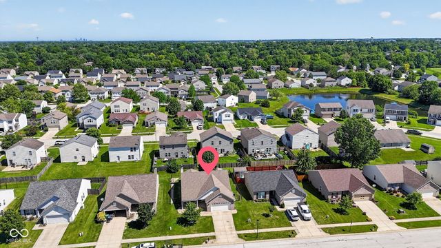 654 Findlay Lane, Greenwood, IN 46143