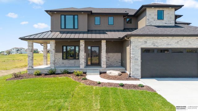 3516 S 218th Avenue, Elkhorn, NE 68022