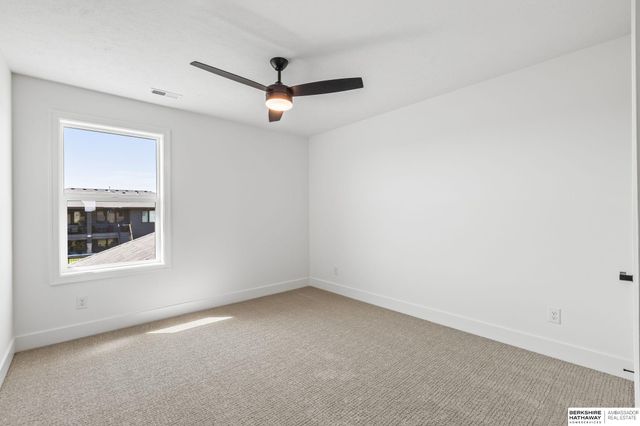 3516 S 218th Avenue, Elkhorn, NE 68022