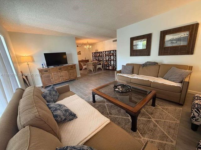 710 N K St 202, Lake Worth, FL 33460