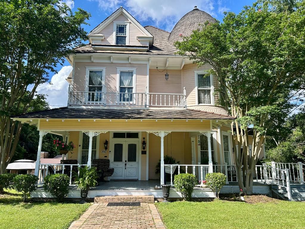 102 W Myrtle Street, Magnolia, MS 39652