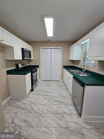 603 Fieldcrest Drive, Mcdonough, GA 30253