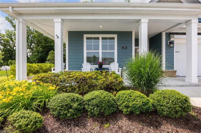 144 Creek Front LN, Suffolk, VA 23435