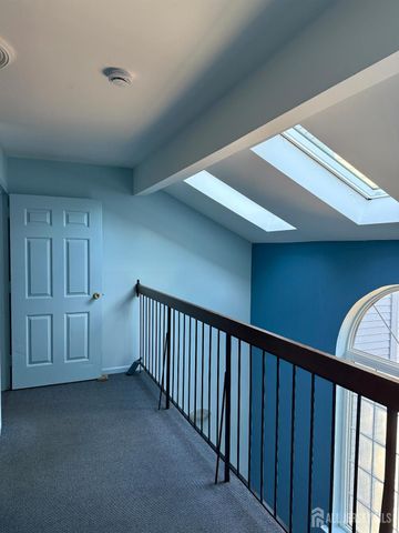 809 Woodhaven Drive, Edison, NJ 08817