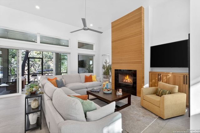 966 Belle Oaks, Bulverde, TX 78163