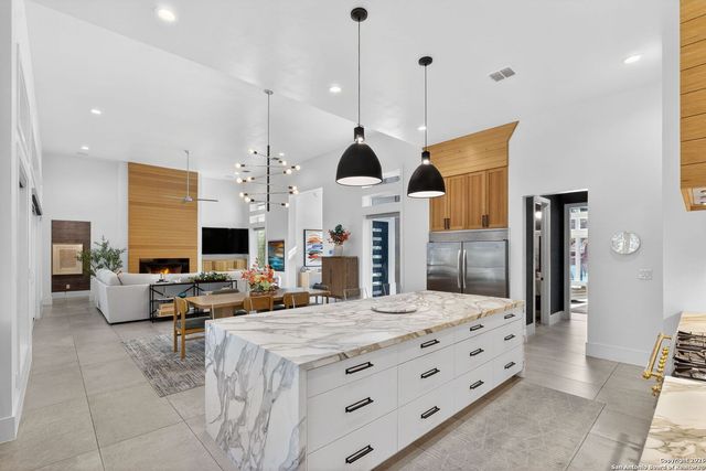 966 Belle Oaks, Bulverde, TX 78163