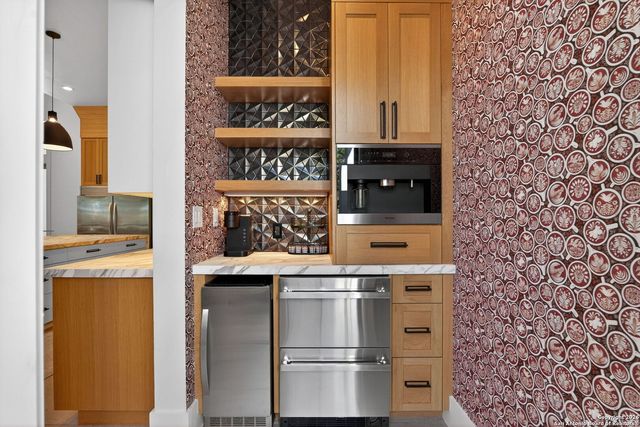 966 Belle Oaks, Bulverde, TX 78163