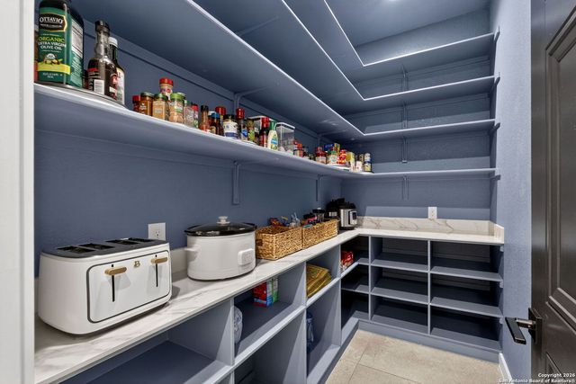 966 Belle Oaks, Bulverde, TX 78163