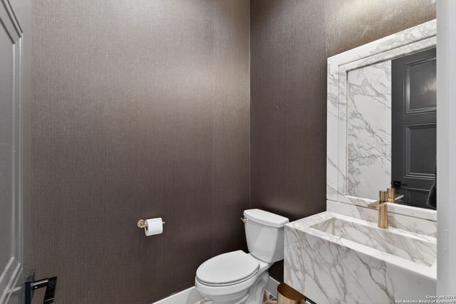 966 Belle Oaks, Bulverde, TX 78163