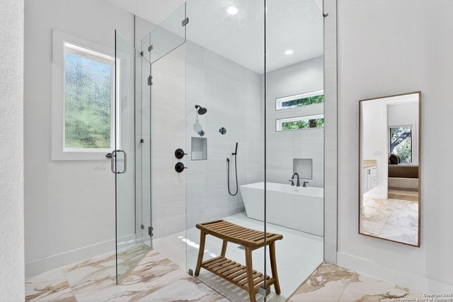 966 Belle Oaks, Bulverde, TX 78163