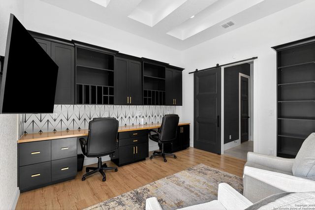 966 Belle Oaks, Bulverde, TX 78163