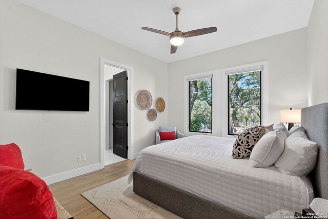 966 Belle Oaks, Bulverde, TX 78163