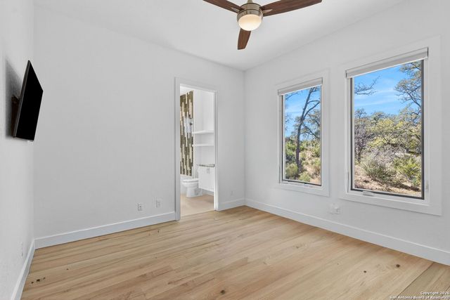 966 Belle Oaks, Bulverde, TX 78163